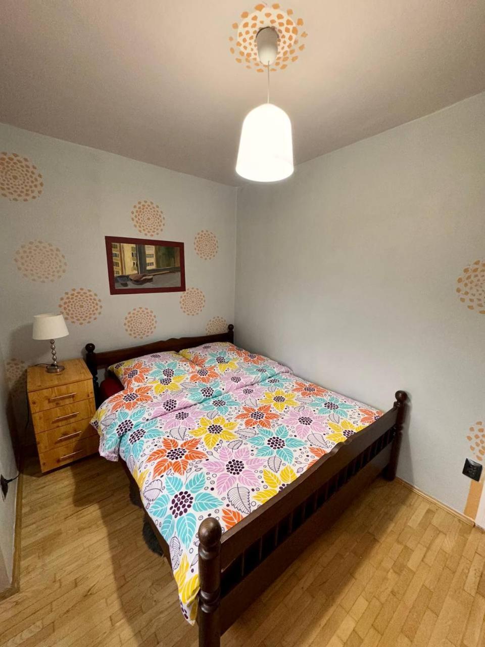 Vector Home وارسو المظهر الخارجي الصورة