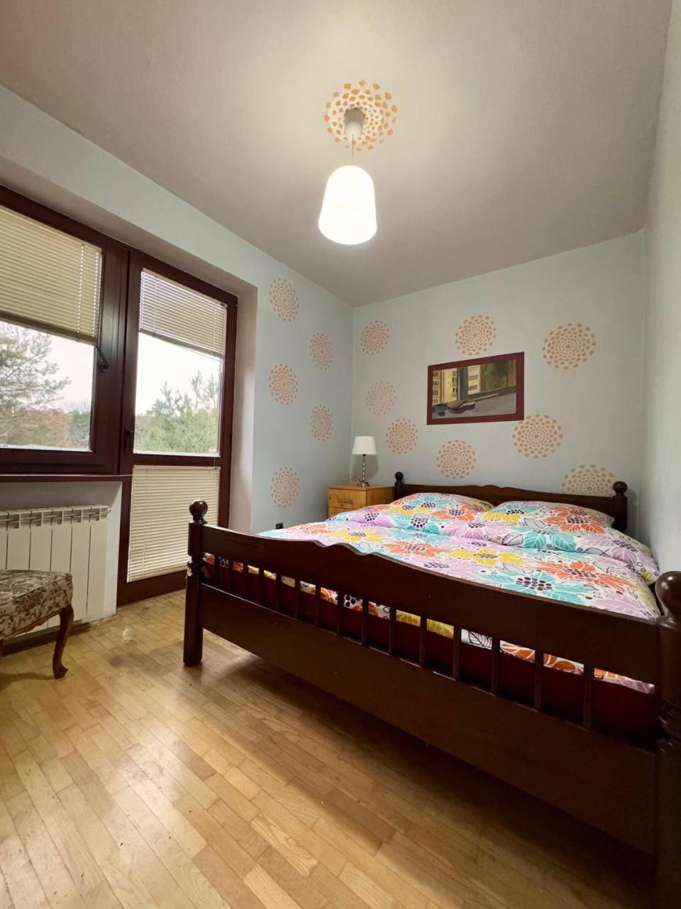 Vector Home وارسو المظهر الخارجي الصورة