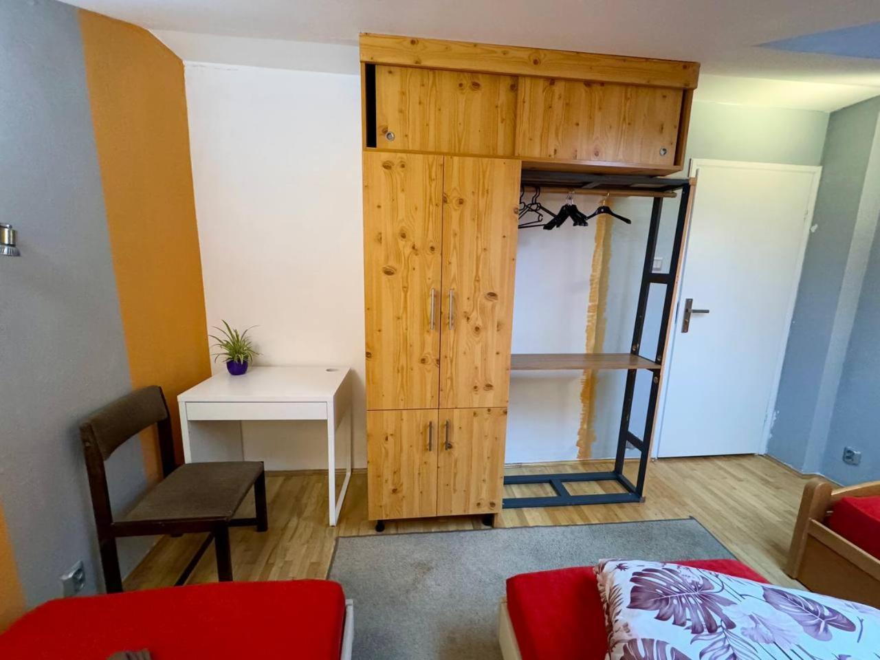 Vector Home وارسو المظهر الخارجي الصورة