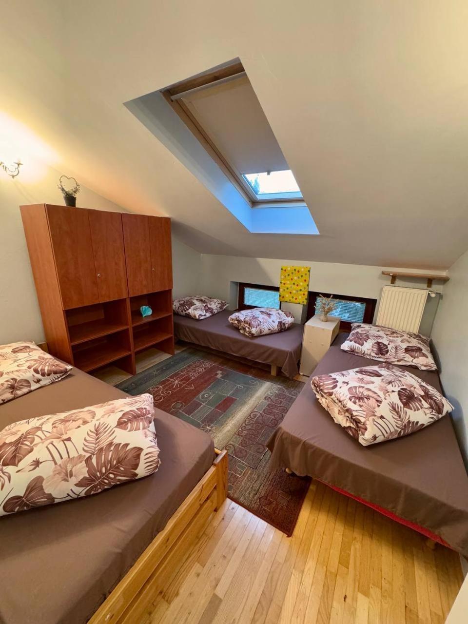 Vector Home وارسو المظهر الخارجي الصورة